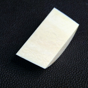 rissfreier Abschnitt mit brauner Färbung ca. 42 x 21 x 9,5-11mm