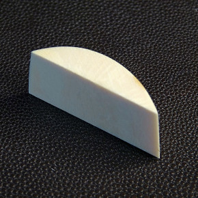 rissfreier Abschnitt mit brauner Färbung ca. 42 x 21 x 9,5-11mm