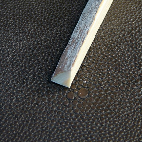 Mammut-Dreikant mit Rinde ca. 97 x 15 x 9mm