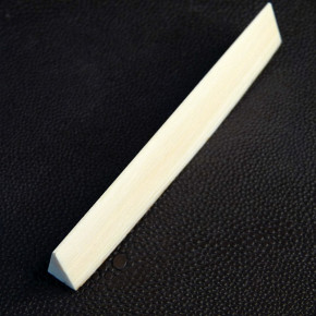 Mammut-Dreikant mit Rinde ca. 95 x 17,5 x 10mm