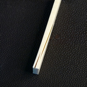 Mammut-Platte mit Riss ca.65 x 14,4 x 4mm