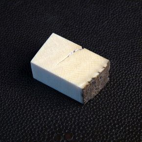 Mammut-Block mit Riss ca. 29 x 18 x 13mm