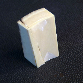 Mammut-Zuschnitt mit Rinde ca.52 x 19 x 9,5 bis 13mm