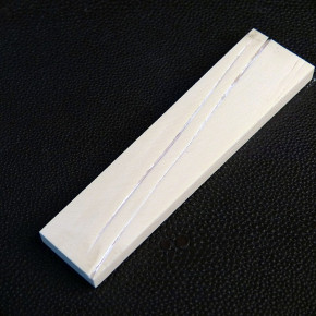 Mammut-Platte mit Rissen ca. 93 x 23-21 x 5,6mm