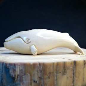 Wal aus cremigem Mammut-Elfenbein