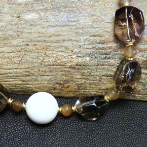 Collier Rauchtopas mit Mammut