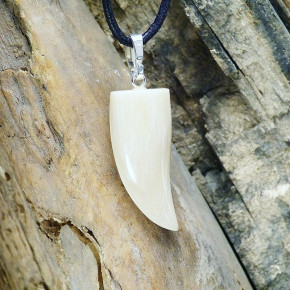 Zahnanhänger cremefarben